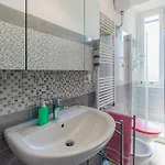 10 Min Colosseum, Prenestinhome - Renovated 2024 Apartment, P Igneto , Self Check-in H24 Rzym