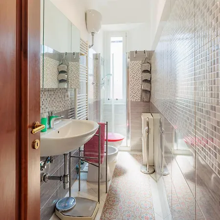 Apartamento 10 Min Colosseum, Prenestinhome - Renovated 2024 Apartment, P Igneto , Self Check-in H24 *